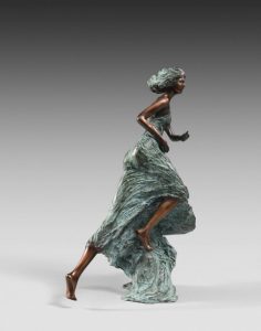 noura-554x705Sculpture_Bronze_Nathalie_Seguin_Galerie_Maner_Pont-Aven_Bretagne-Galerie-dart-la-citee-des-peintres-gauguin-sculptures-nathalie-seguin.jpeg